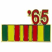 1965 VIETNAM SERVICE RIBBON LAPEL OR HAT PIN - HATNPATCH