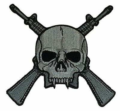 SKULL AND CROSSED M16 RIFLES CUTOUT PATCH INFANTRY GRUNT COMBAT ARMS - HATNPATCH